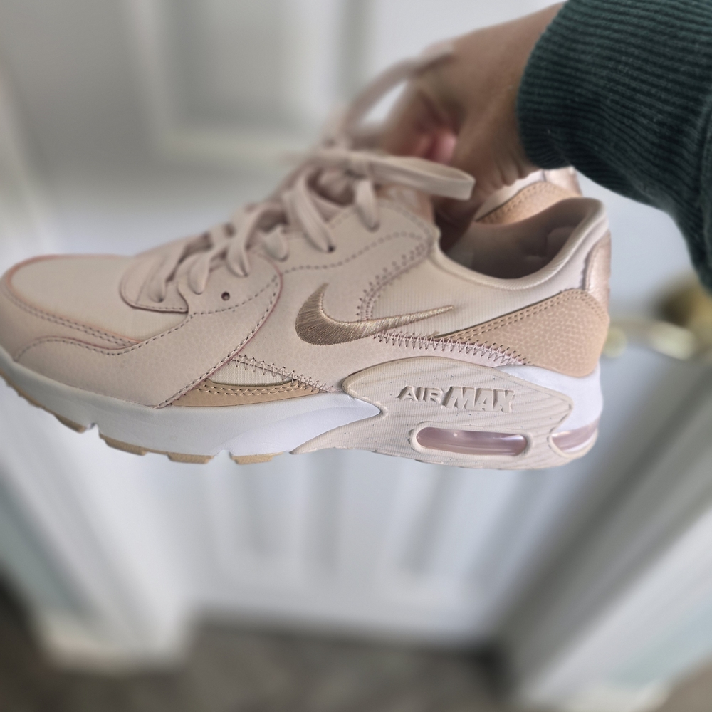 Nike Women's Air Max Pink Sneakers